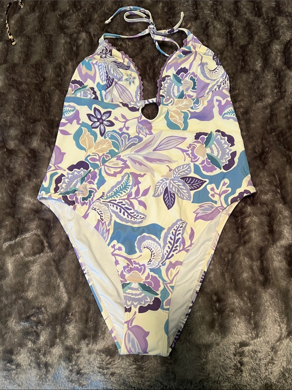Cupshe Floral Halter One-Piece Swimsuit in Lavender and Teal, size Large